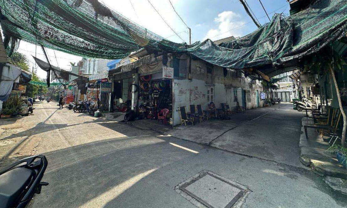 Giảm Ngay 100 triệu - Căn Góc 2 Mặt Tiền HXH , Chợ Phan Đăng Giảng -Bình Tân - Phù Hợp với Gia Đình Trẻ , Năng Động & Kinh Doanh Nhỏ ( Giá hợp lí chỉ 3 tỷ )